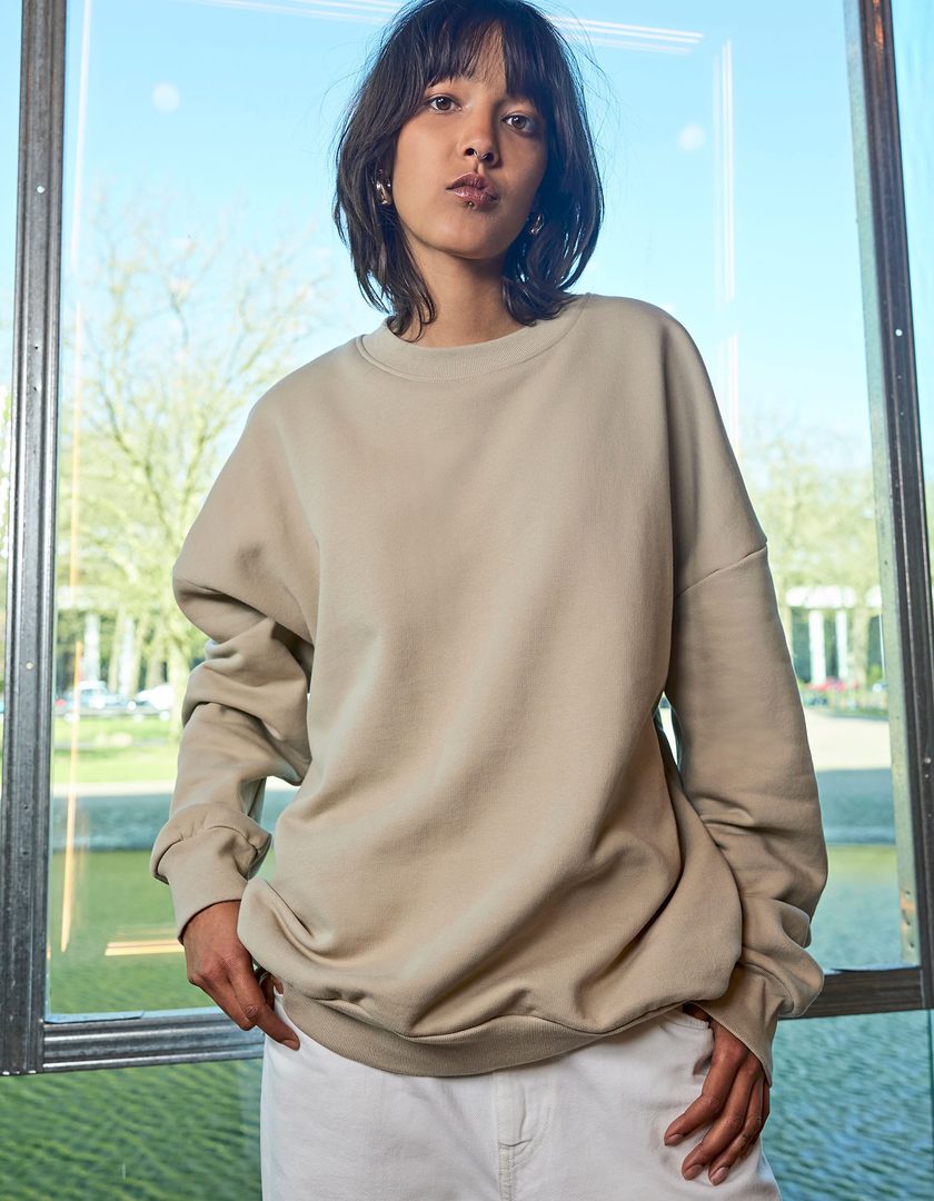 B&C BE INSPIRED Influence Crew Sweatshirt
