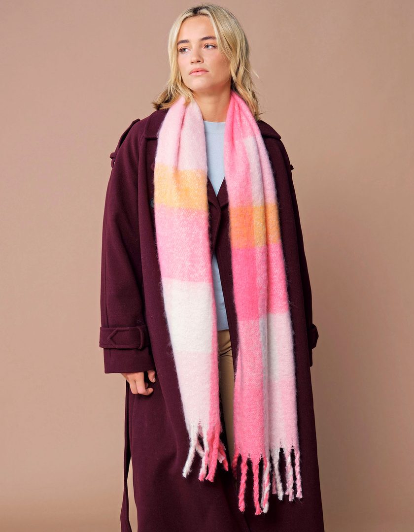 Beechfield Fluffy Check Scarf