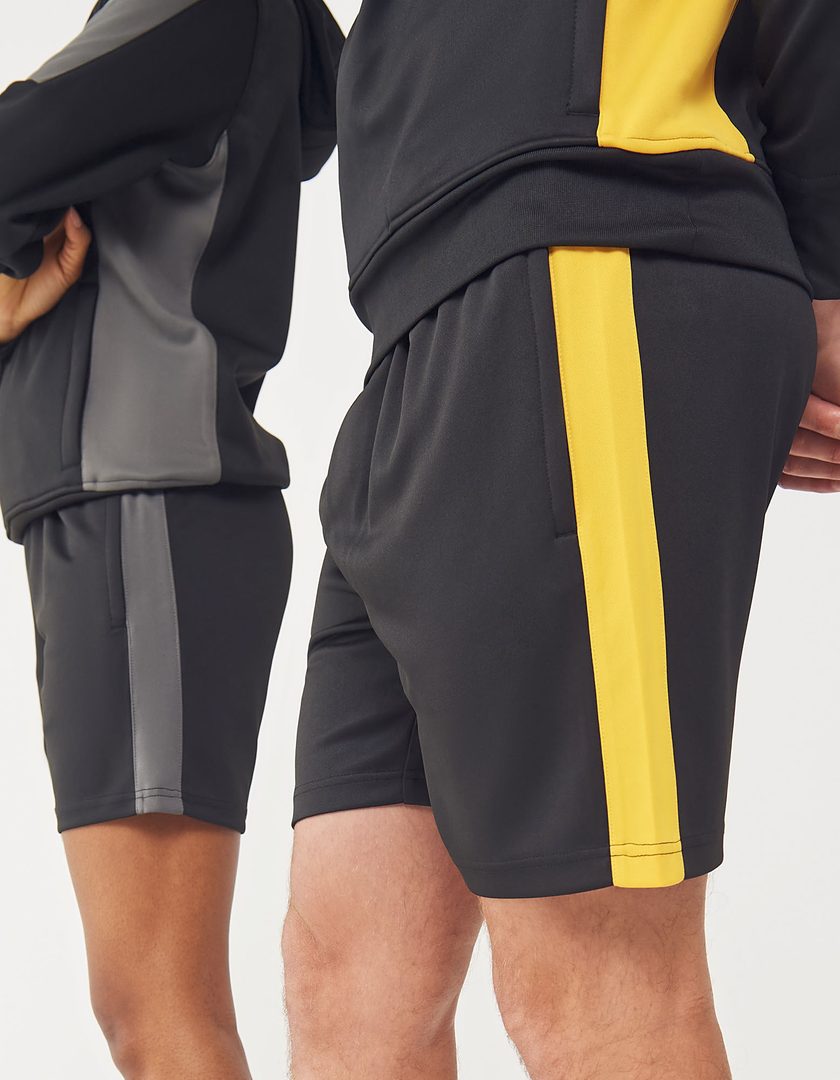 Finden+Hales Adults Knitted Shorts With Zip Pockets