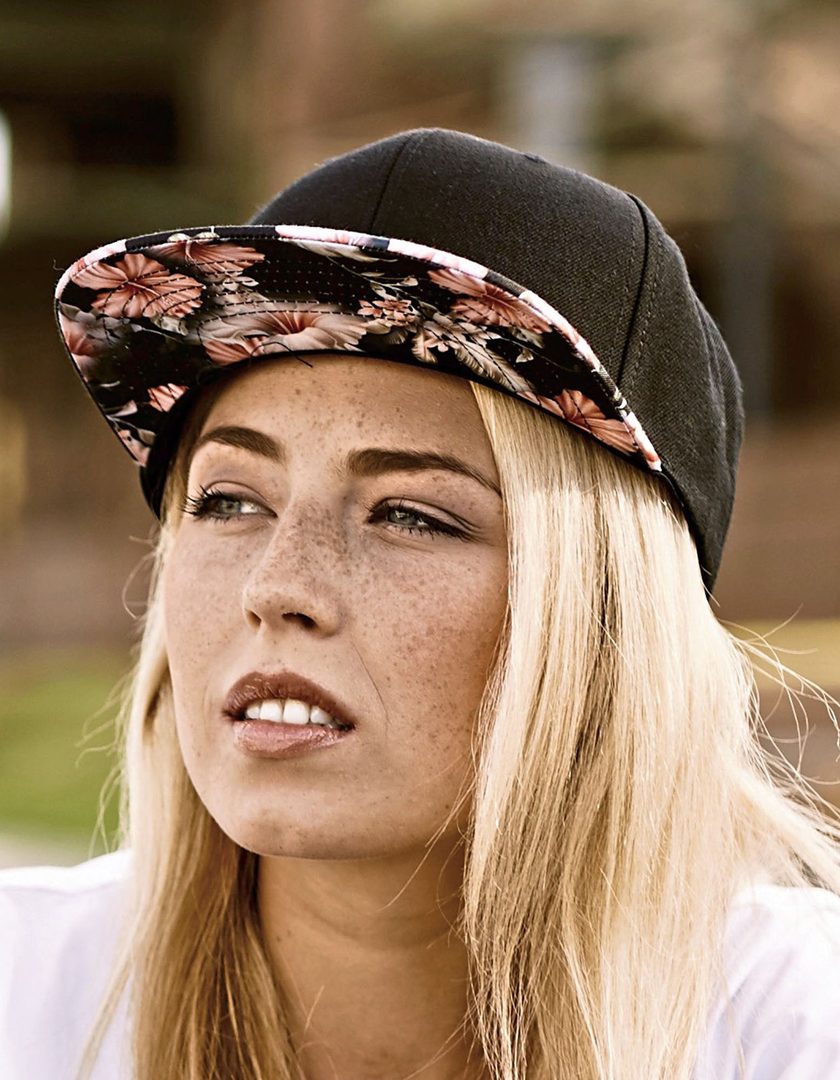 FLEXFIT Floral Snapback