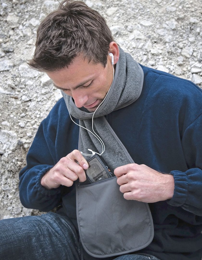 Result Winter Essentials Polartherm™ Scarf With Zip Pocket