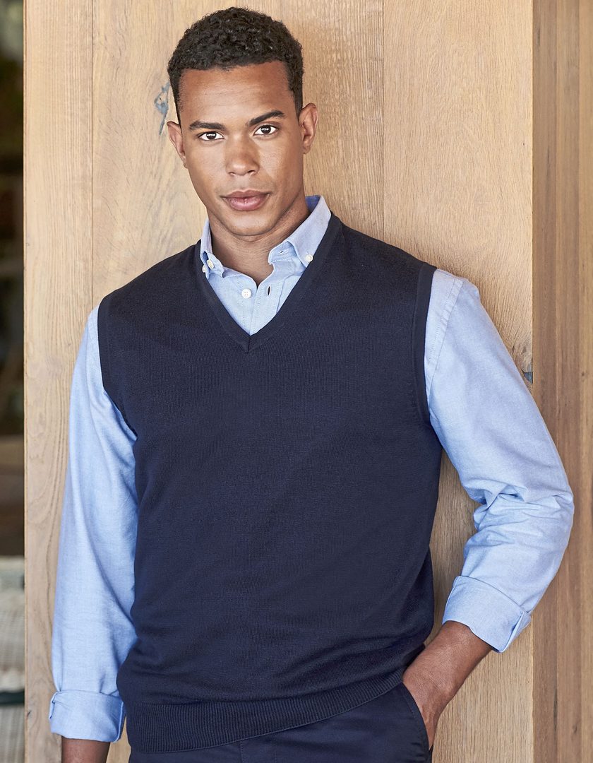 Henbury Men´s Lightweight Sleeveless V-Neck Jumper
